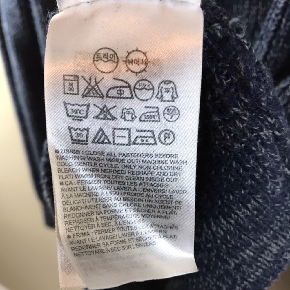 Banana Republic knit sweater - Picture 7 of 7